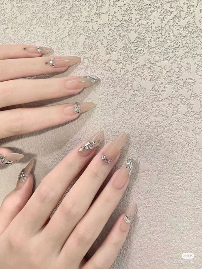 Simple nude nail style with rhinestones
