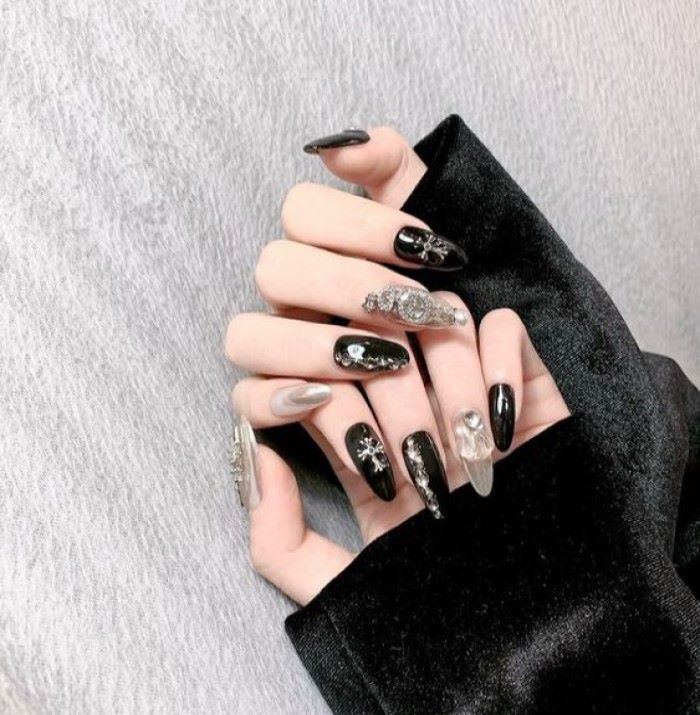 Chic black nail designs with black accents — design 16