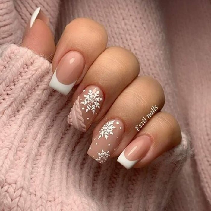 Mẫu nail hoa tuyết là gợi ý dành cho các nàng yêu thích nail vẽ hoa