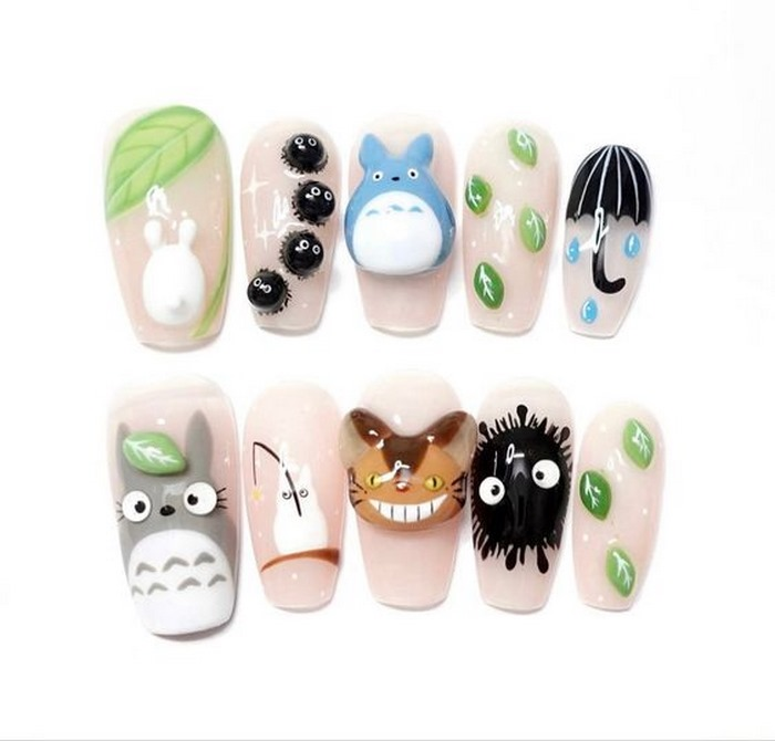 Painted nails create a youthful and stylish atmosphere