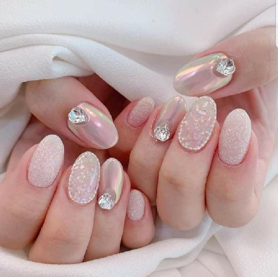 White party nail design