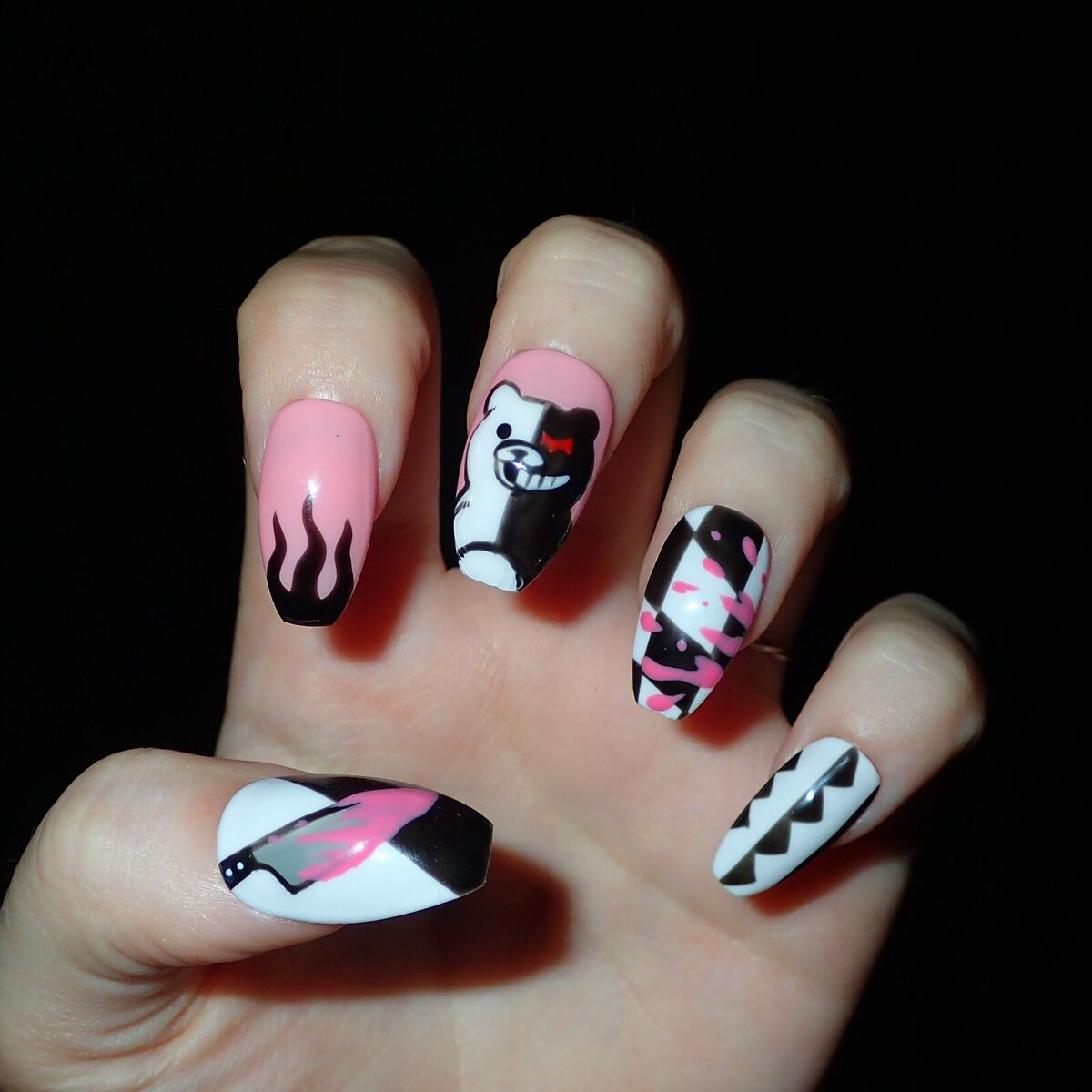 Truyền cảm hứng từ thế giới anime đến đầu ngón tay với những thiết kế nail anime độc đáo