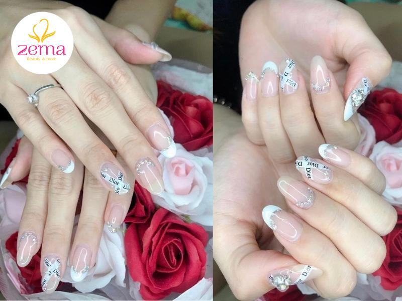 Với sự kết hợp tinh tế giữa màu sắc, kiểu dáng và trang trí, mỗi mẫu nail Dior đều mang lại cảm giác mới mẻ và đầy sức sống