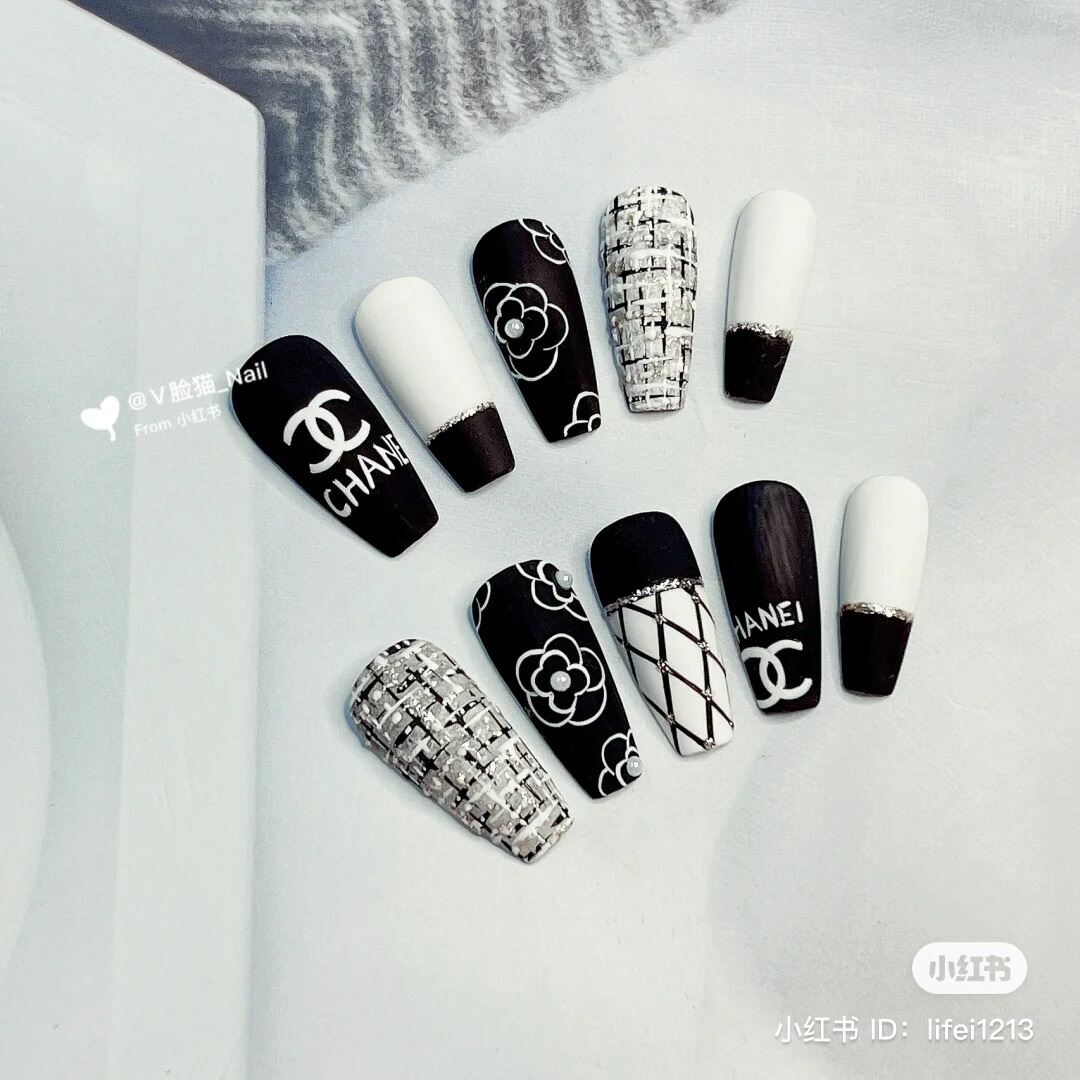 Elegant chanel-inspired nail designs — design 69