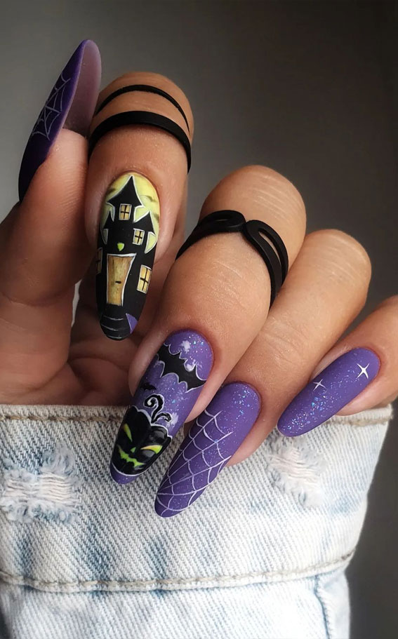 This Halloween nail collection will be the perfect choice for you to shine at every spooky party
