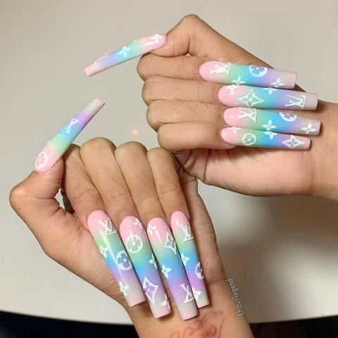 Từ khóa: Cardi B nail