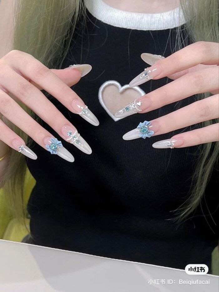 Beautiful, long, elegant nail style for the bride