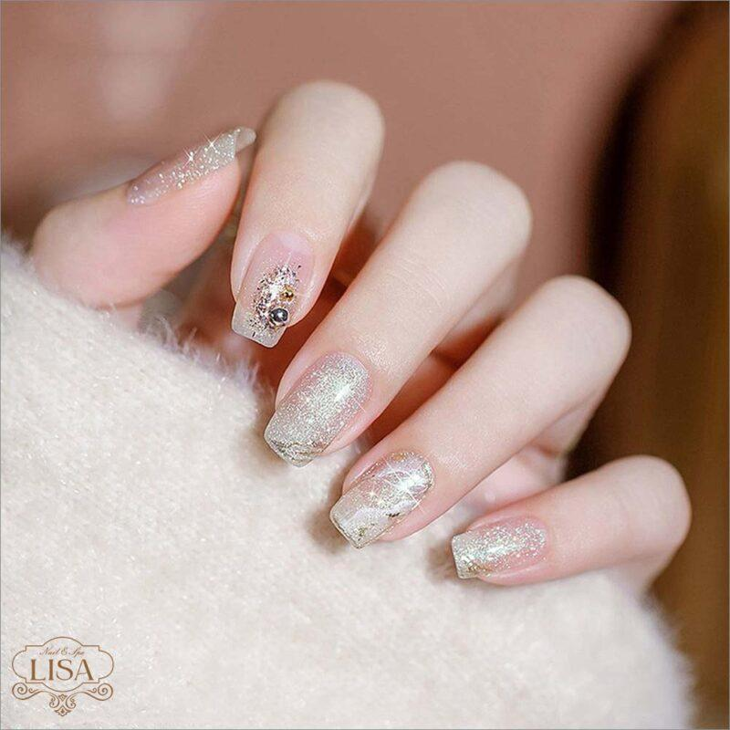 Điểm nhấn hoàn hảo cho vẻ đẹp của bạn: Nail đính ngọc trai! 💅✨