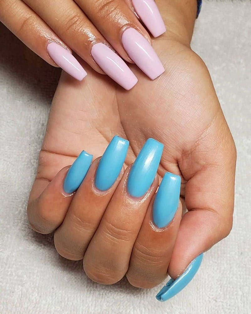 Đắm chìm trong vẻ đẹp độc đáo của móng 2 màu này